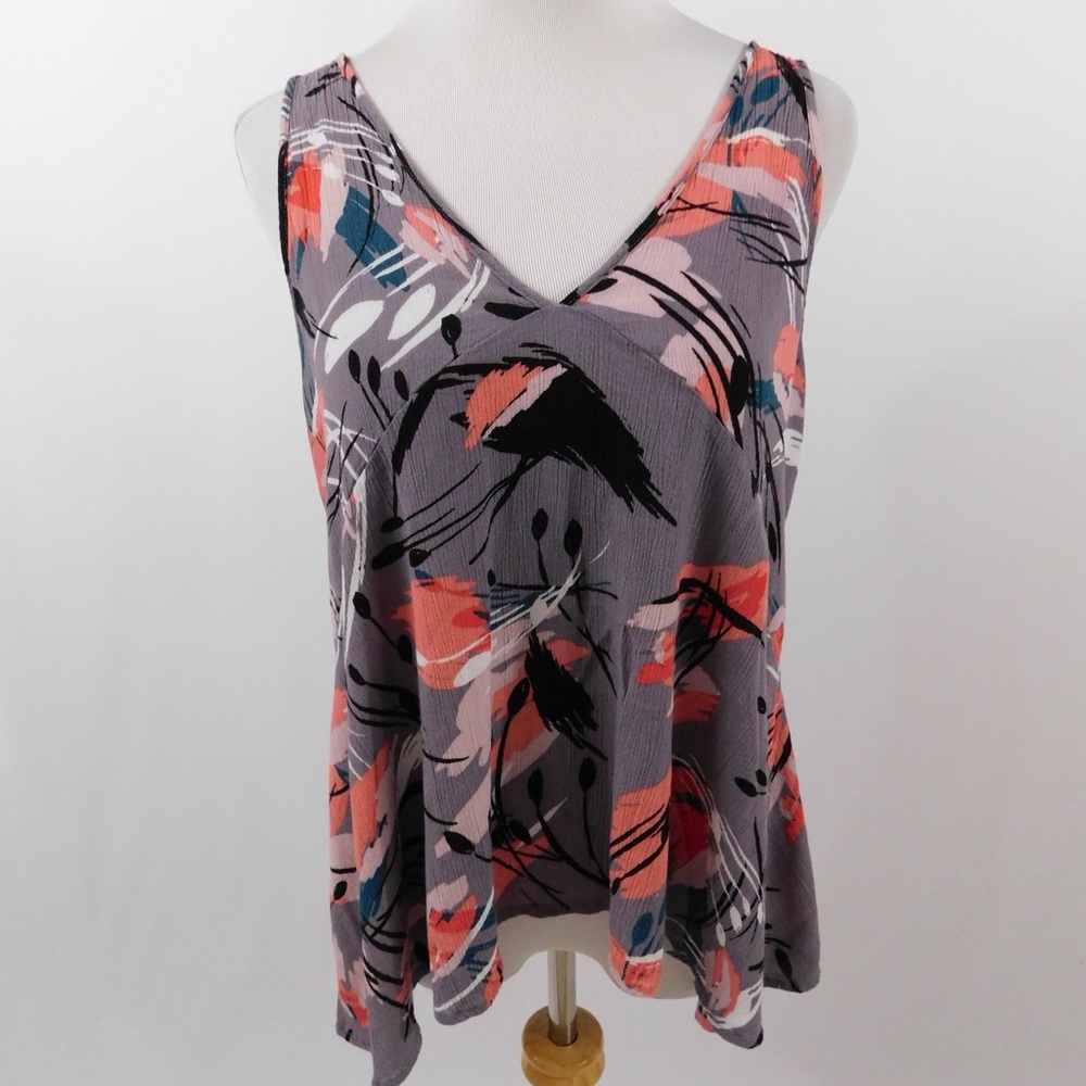 Lush Grey Floral Tank Top - Picture 2 of 6